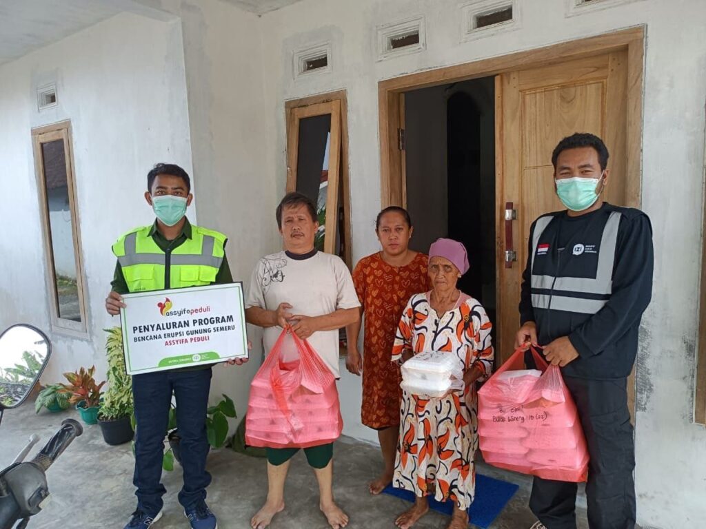 Penyaluran Makanan Siap Saji Ke-2 Penyaluran Makanan Siap Saji Ke-2
