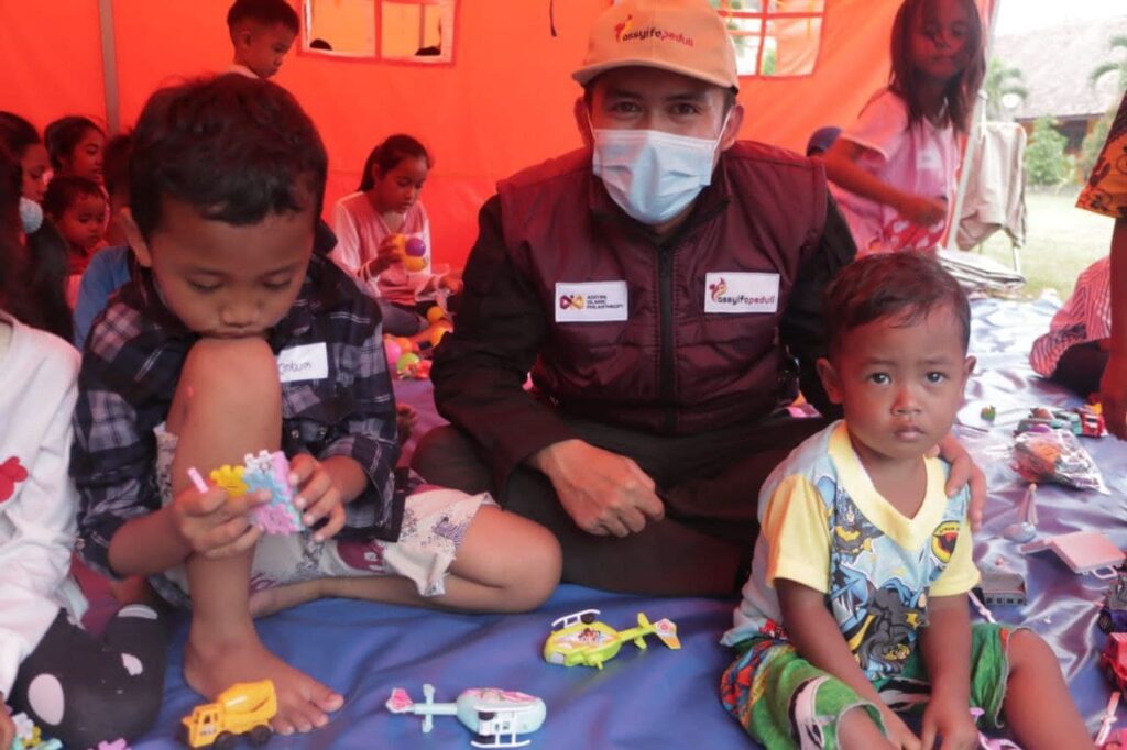 Hari Pertama Kedatangan Mengunjungi Posko Bencana