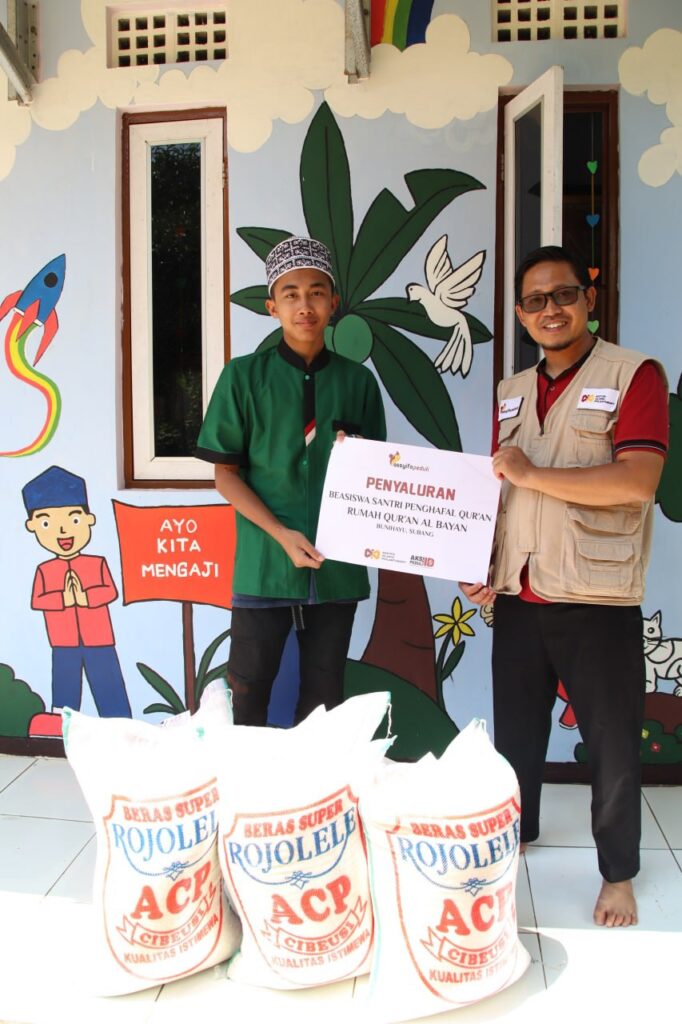 Penyaluran Beasiswa Penghafal Quran – Al Bayan