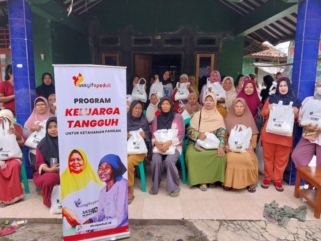 Penyaluran Program Keluarga Tangguh di Karanganyar, Subang
