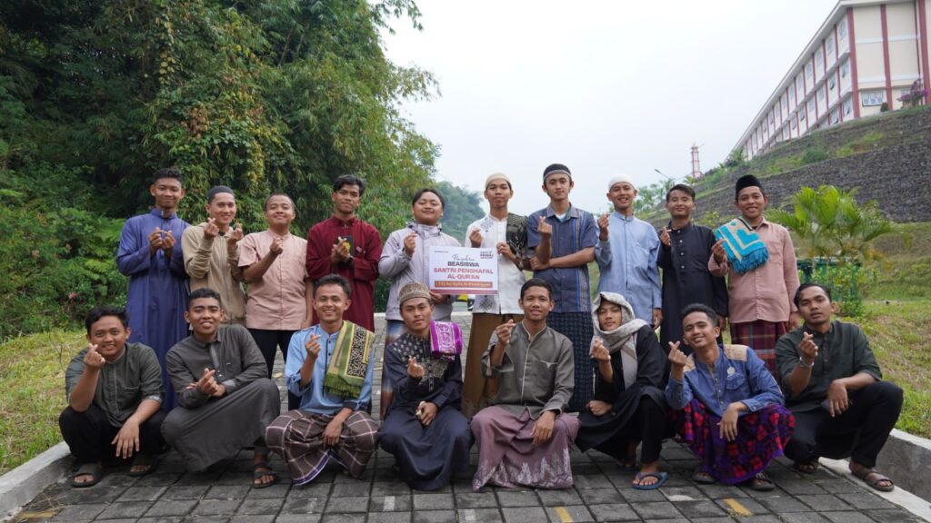 PENYALURAN BEASISWA PENGHAFAL QUR’AN LTIQ