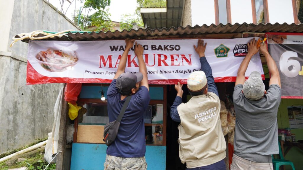 Penyaluran Program Pemberdayaan Ekonomi Umat