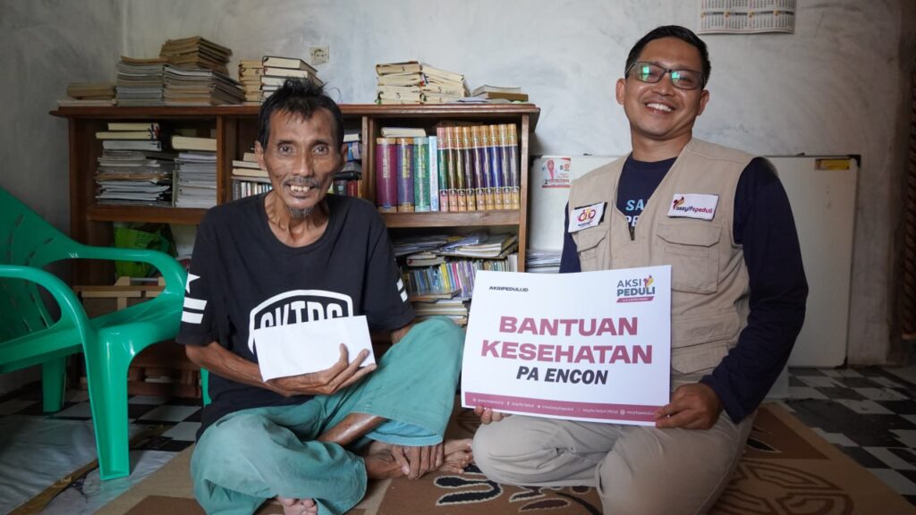 Penyaluran Program Bantu Kesehatan Bapak Encon