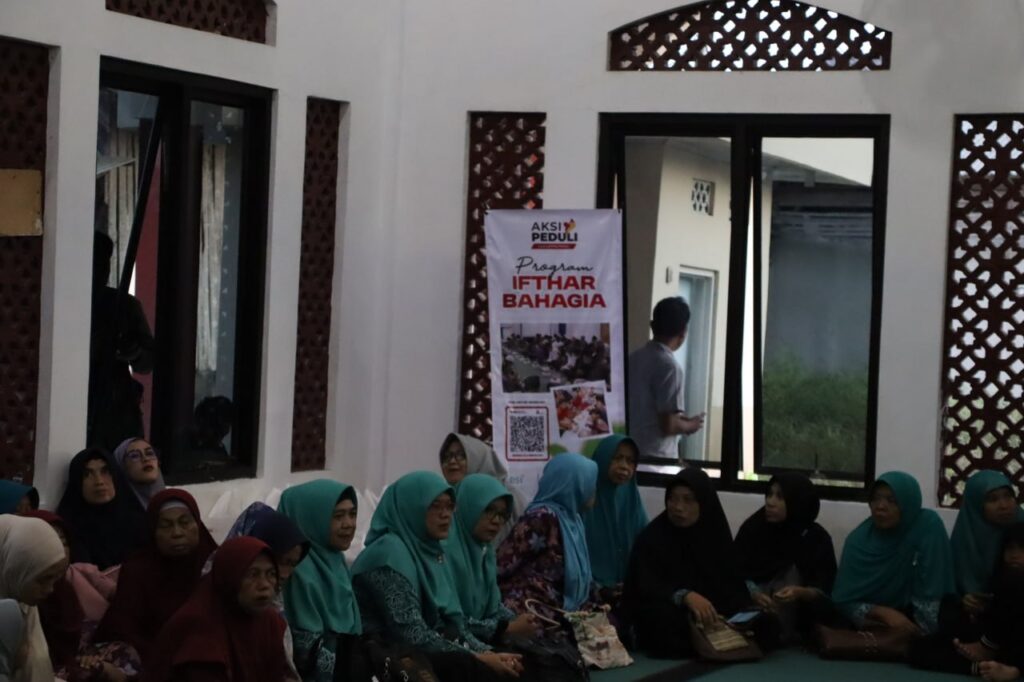 SAFARI RAMADHAN MESJID ADZ-DZIKRO TAMBAKMEKAR IFTHAR BAHAGIA