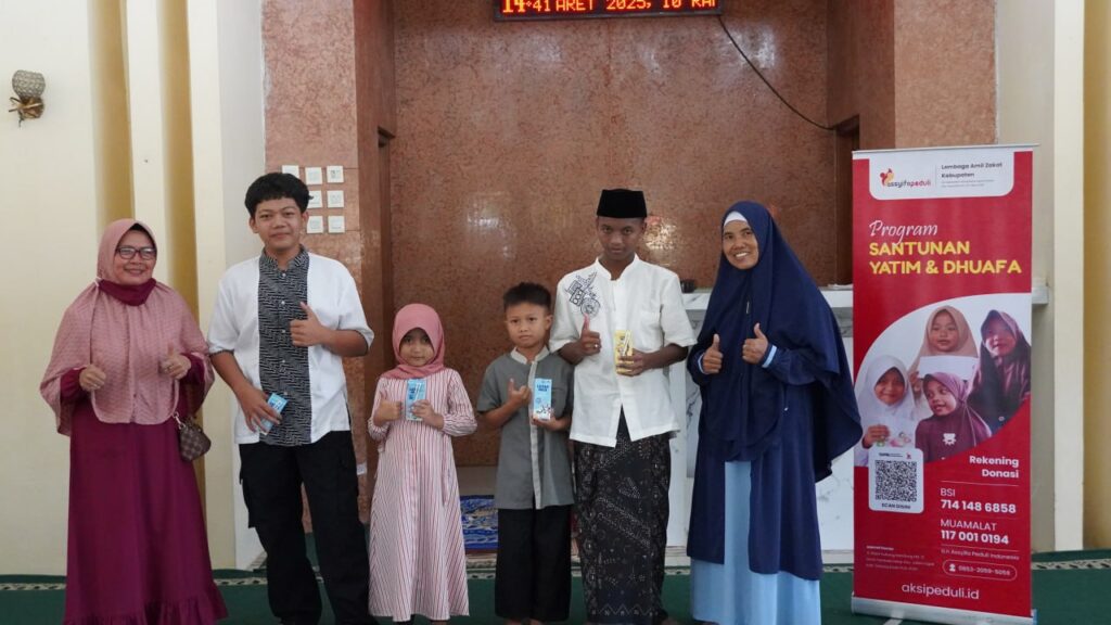 PENYALURAN SANTUNAN YATIM & DHUAFA X BEM LTIQ ASSYIFA