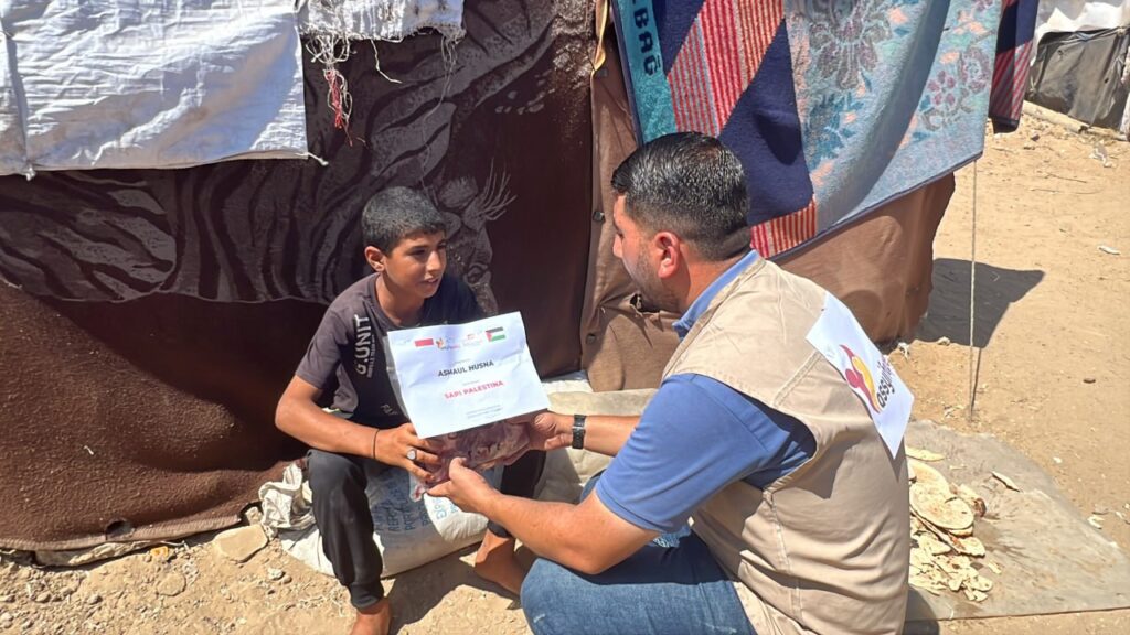 Qurban Berdampak Lintas Negara, Qurban Assyifa Peduli Sampai ke Tenda-Tenda Pengungsian Qurban Berdampak Lintas Negara, Qurban Assyifa Peduli Sampai ke Tenda-Tenda Pengungsian