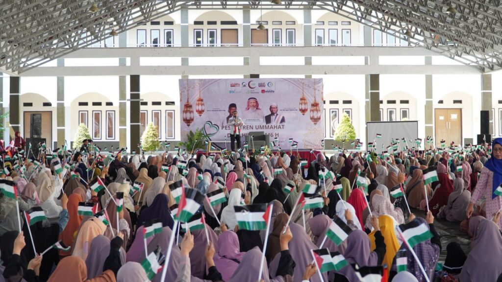 1.016 Peserta Hadiri Perdana Pesantren Ummahat Dzulhijjah Assyifa Peduli 1.016 Peserta Hadiri Perdana Pesantren Ummahat Dzulhijjah Assyifa Peduli
