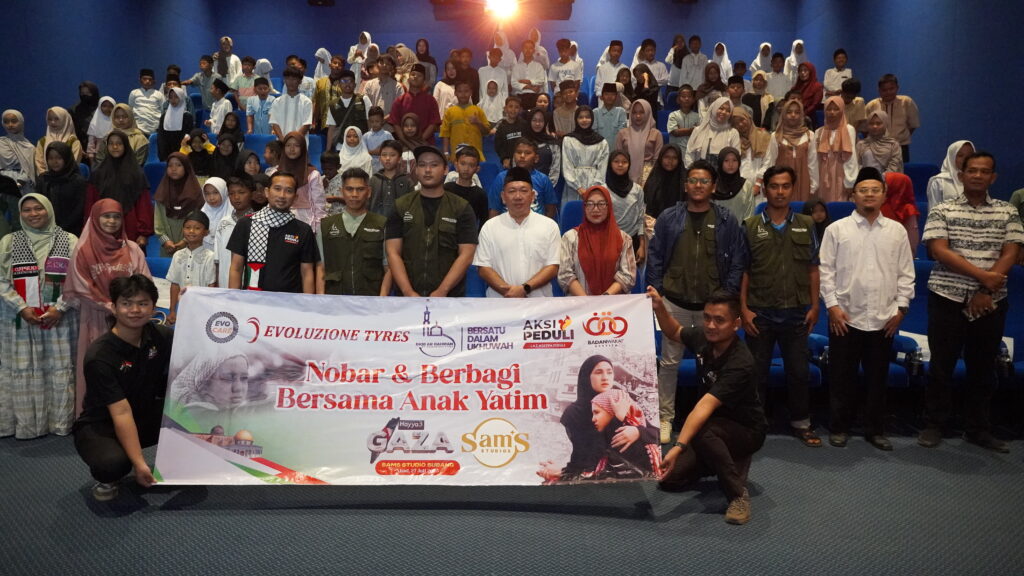 Assyifa Peduli dan DKM Ar-Rahman PT. Evoluzione Tyres Gelar Nonton Bareng Yatim dalam Puncak Muharram Festival Assyifa Peduli dan DKM Ar-Rahman PT. Evoluzione Tyres Gelar Nonton Bareng Yatim dalam Puncak Muharram Festival