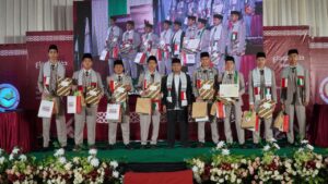 wisuda santri