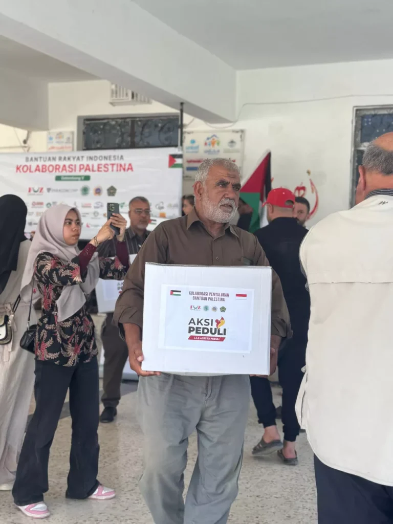 Pernyaluran Bantuan Palestina di Perbatasan Yordania