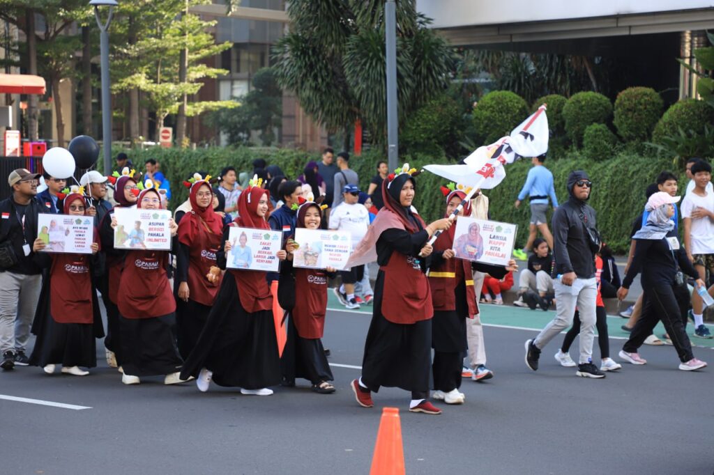 Assyifa Peduli Meriahkan ZaWa Funwalk 2025 Kemenag RI