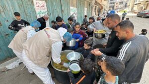 penyaluran bantuan ke palestina