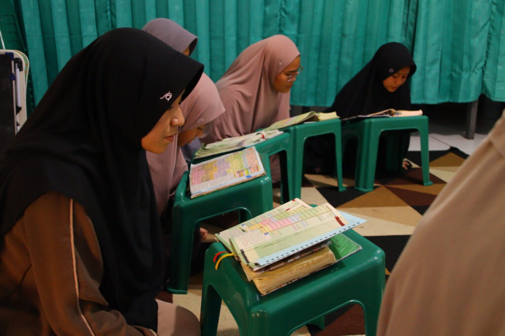 Merajut Harapan Generasi Peradaban Melalui Beasiswa Orang Tua Asuh