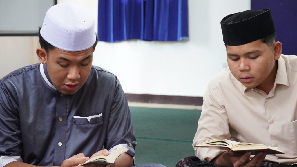 Merawat Harapan, Menjaga Komitmen: Penyaluran Beasiswa LTIQ untuk Generasi Qur’ani Merawat Harapan, Menjaga Komitmen: Penyaluran Beasiswa LTIQ untuk Generasi Qur’ani