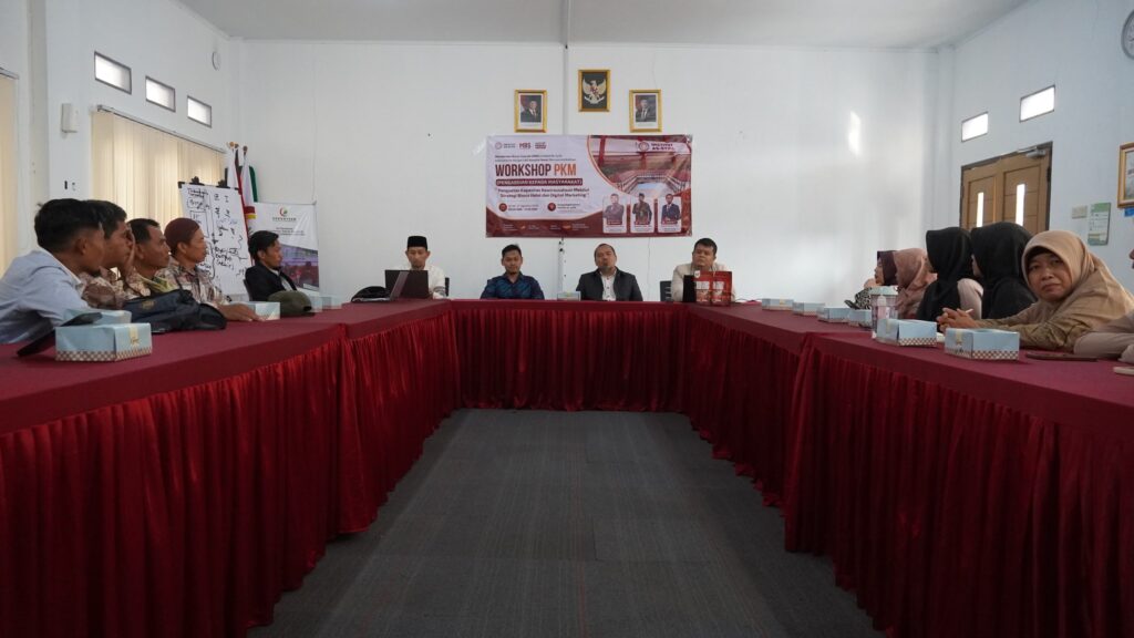 PKM Institut Assyifa bersama UMKM binaan Assyifa Peduli