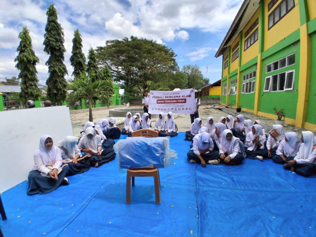 Assyifa Peduli Salurkan Bantuan Logistik kepada 100 Warga Terdampak Gempa NTT